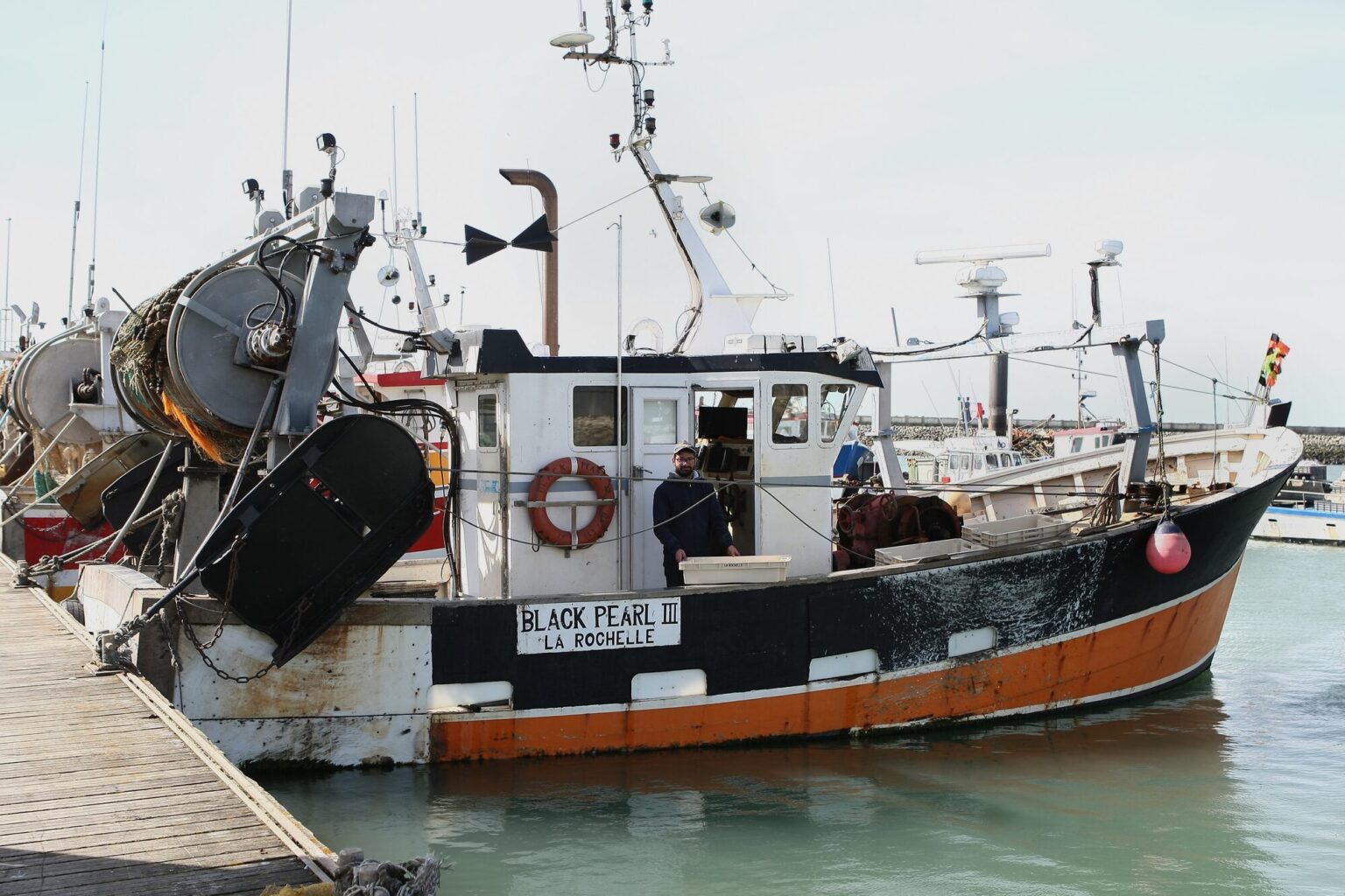 Home black pearl iii